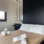 아파트 De Filippi Penthouse - 2br Sea View, Terrace & Parking, Old Town
