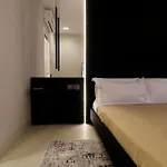 De Filippi Penthouse - 2br Sea View, Terrace & Parking, Old Town 아파트