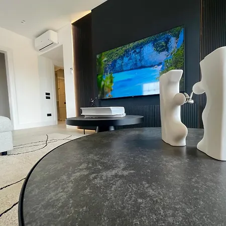 De Filippi Penthouse - 2br Sea View, Terrace & Parking, Old Town 아파트