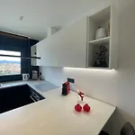 De Filippi Penthouse - 2br Sea View, Terrace & Parking, Old Town Appartement Olbia