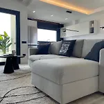 Апартаменты De Filippi Penthouse - 2br Sea View, Terrace & Parking, Old Town *
