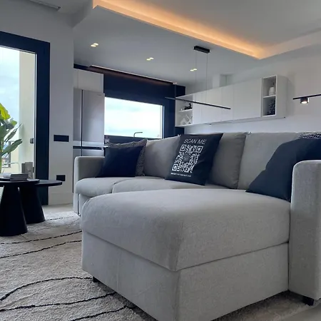 Apartment De Filippi Penthouse Sea View