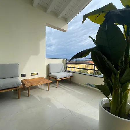 Luxurious High-end 2br Penthouse - Terrace - Great View - Parking - Historical Centre Lägenhet *