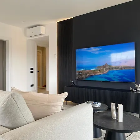 Lägenhet Luxurious High-end 2br Penthouse - Terrace - Great View - Parking - Historical Centre Olbia