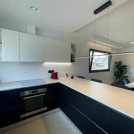 Appartamento Luxurious High-end 2br Penthouse+ Terrace+ Great View+ Parking - Historical Centre