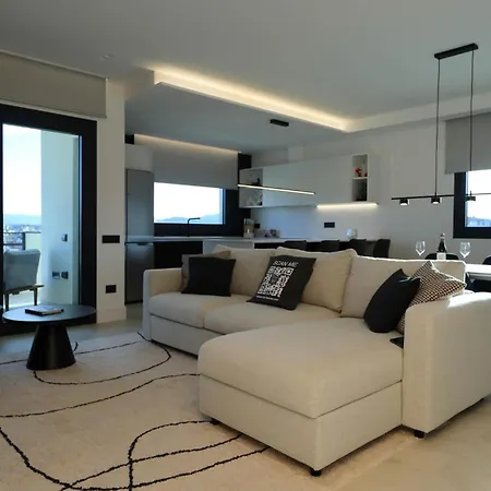 Luxurious High-end 2br Penthouse - Terrace - Great View - Parking - Historical Centre * Olbia