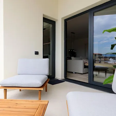 Luxurious High-end 2br Penthouse - Terrace - Great View - Parking - Historical Centre Olbia