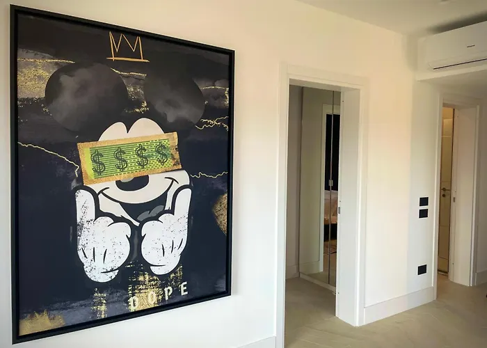 Luxurious High-end 2br Penthouse - Terrace - Great View - Parking - Historical Centre *