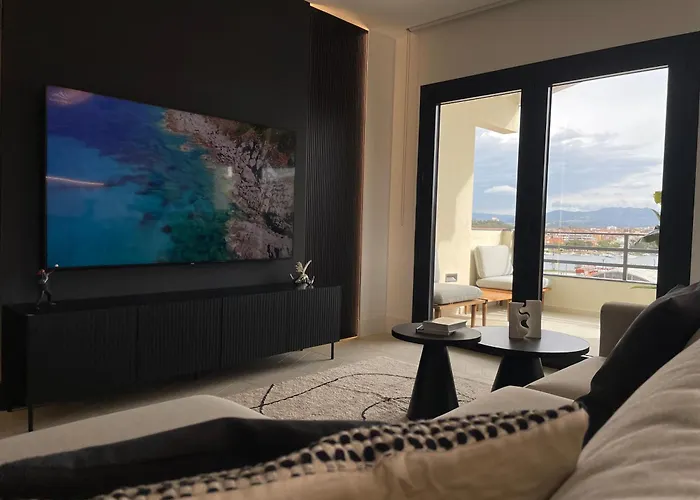 Apartment Luxurious High-end 2br Penthouse - Terrace - Great View - Parking - Historical Centre Olbia