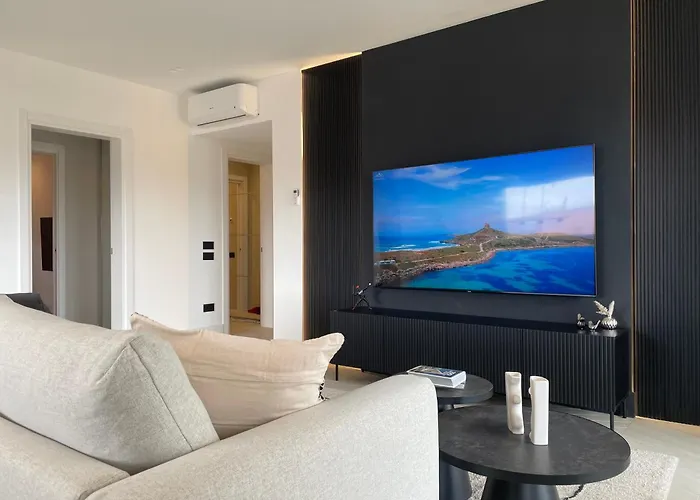 Apartment Luxurious High-end 2br Penthouse - Terrace - Great View - Parking - Historical Centre Olbia