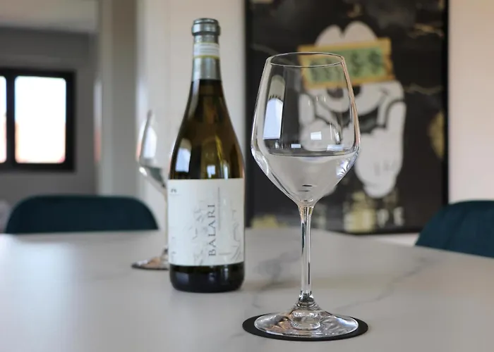 Luxurious High-end 2br Penthouse - Terrace - Great View - Parking - Historical Centre Apartment Olbia