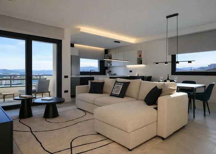 Luxurious High-end 2br Penthouse - Terrace - Great View - Parking - Historical Centre Apartment